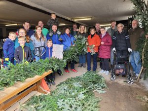 Nachbarschaft%20Eppinghofen%20-%20Binden%20des%20Torbogen-Kranzes